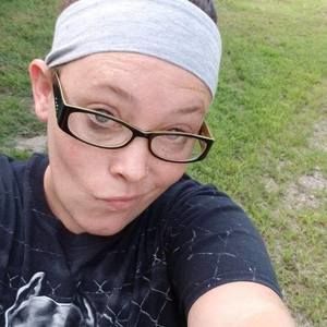 Meet your Posher, Lizzy